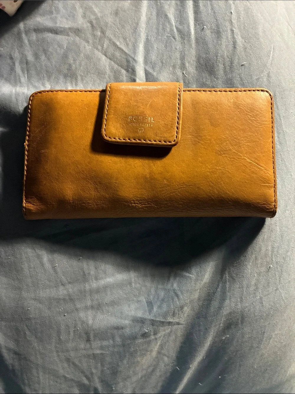 Fossil Leather Snap Continental Wallet in Cognac Brown